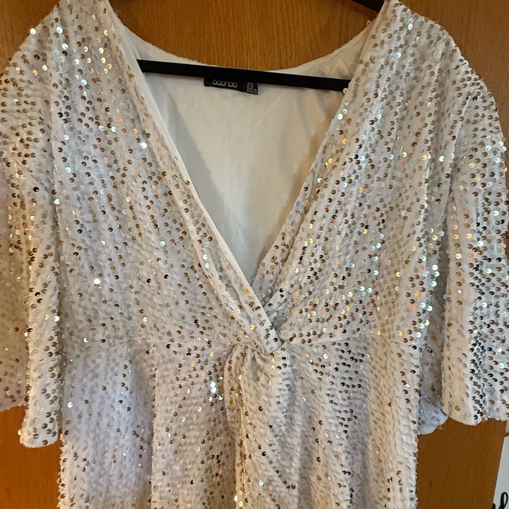 Boohoo Plus White Sequin Mini Dress - Picture 3 of 4
